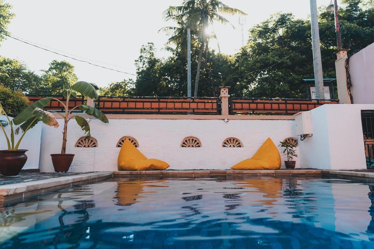 Mong Bungalows Kuta  ภายนอก รูปภาพ