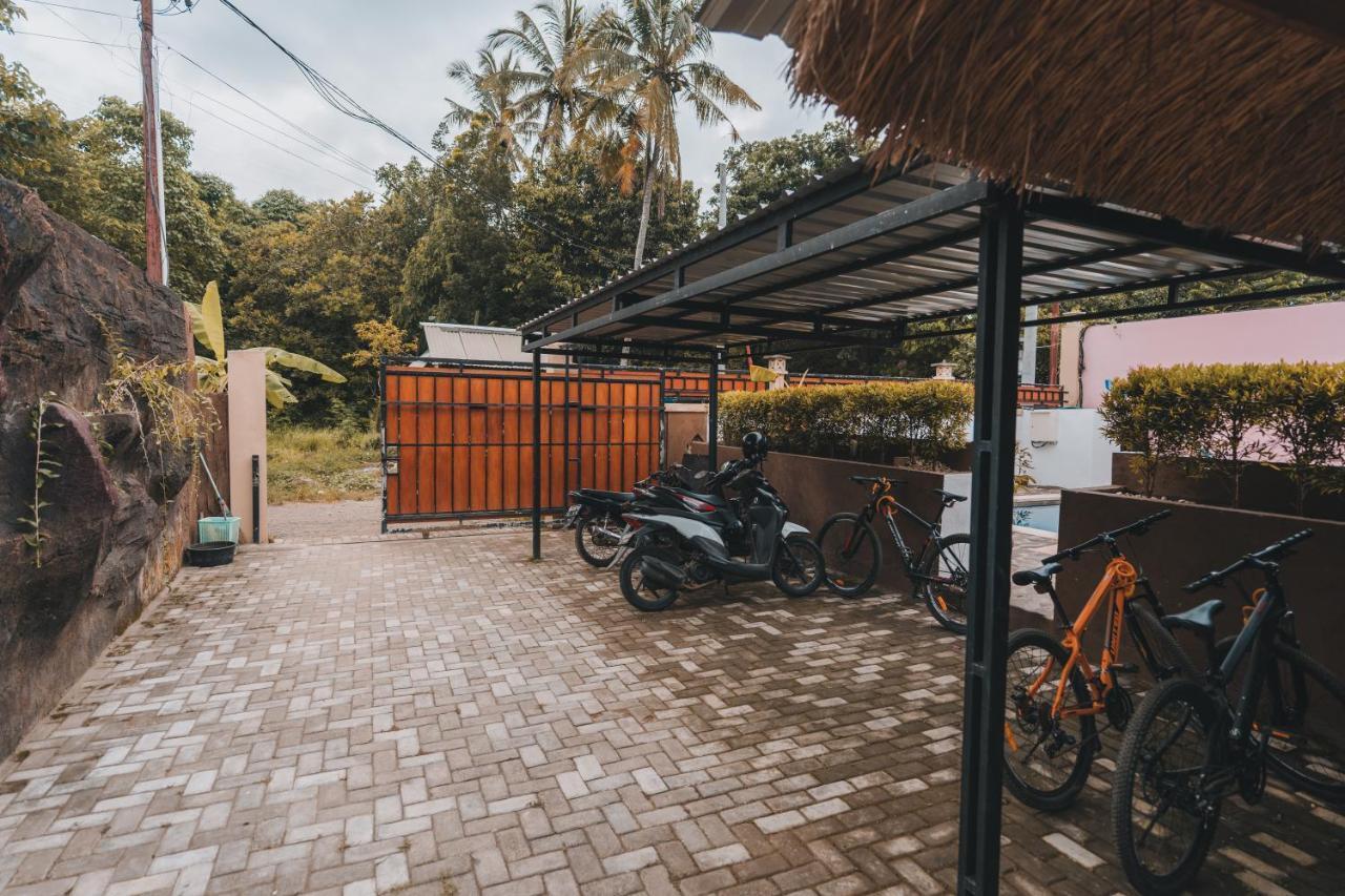 Mong Bungalows Kuta  ภายนอก รูปภาพ